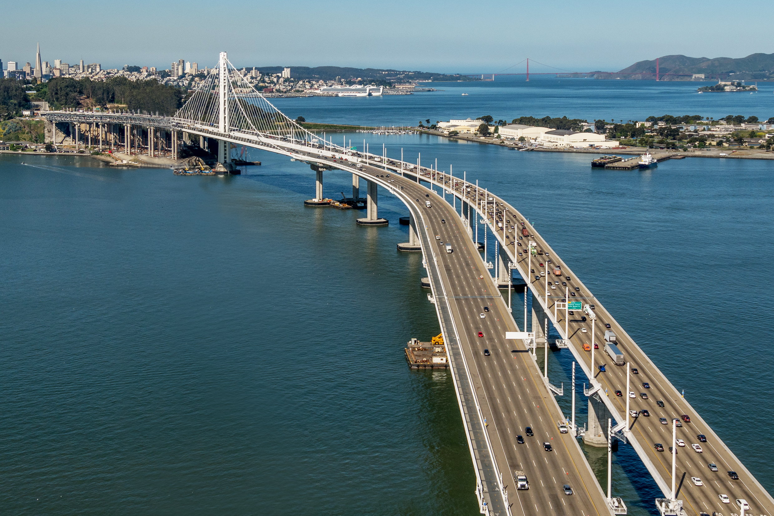 美国新海湾大桥中国造图片